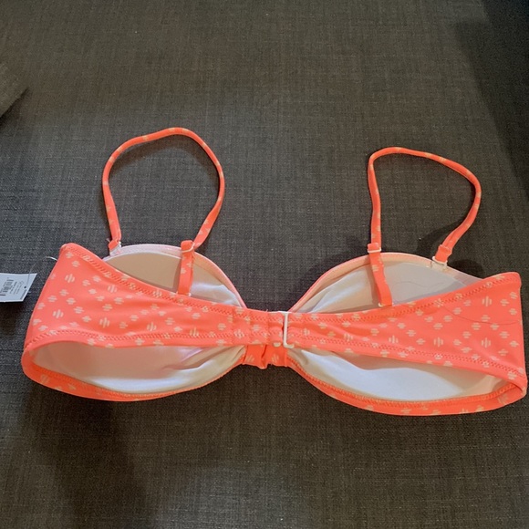 Old Navy bikini top - Picture 2 of 5